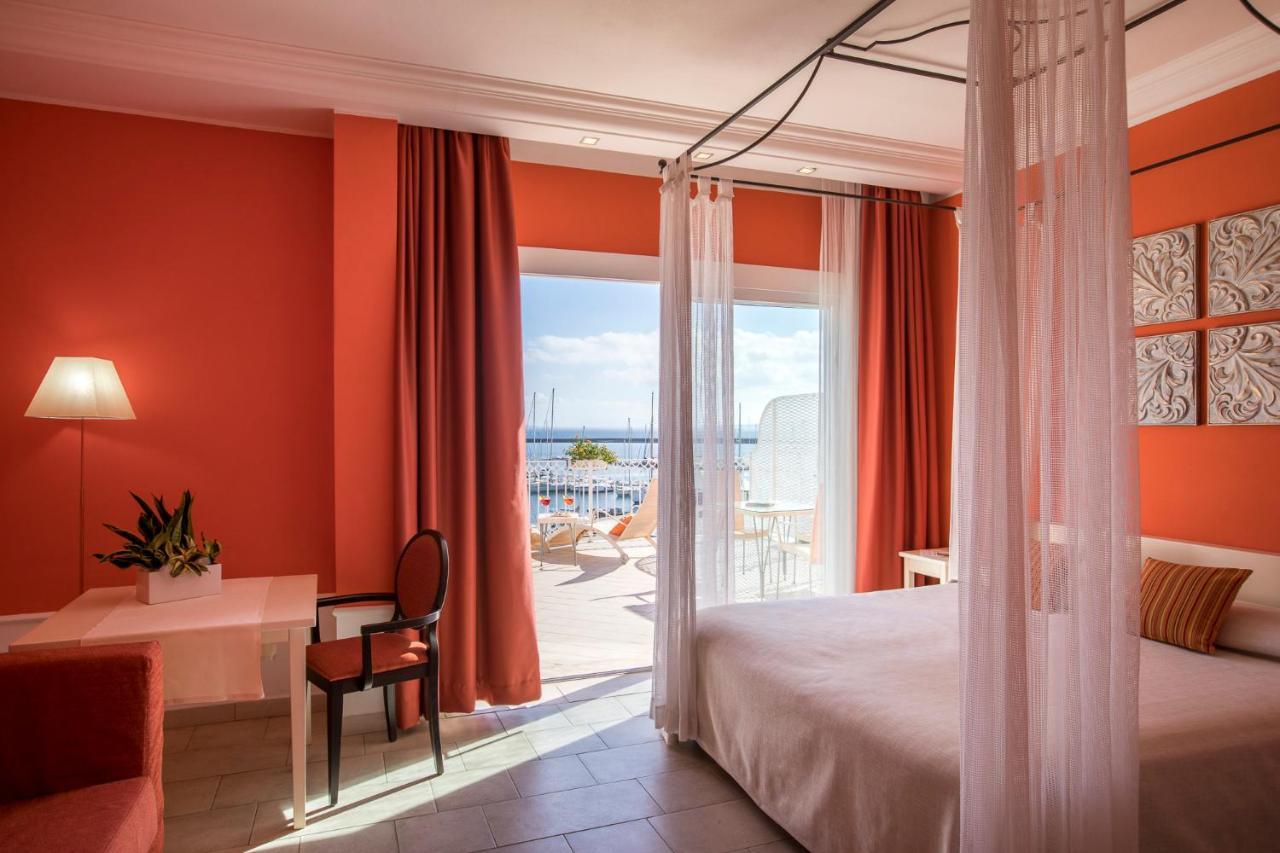 Lu' Riviera Hotel Carloforte (Isola di San Pietro)